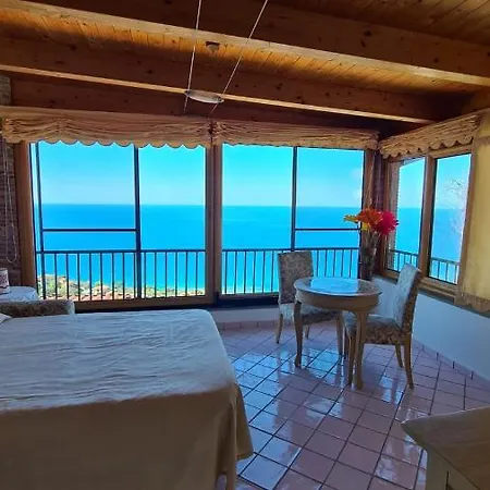 Bed & Breakfast Luce Paradise