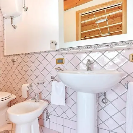 Luce Paradise Bed & Breakfast